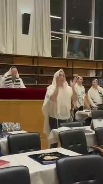 Исход Йом кипура в Бейт Хабаде в Махон ХаМеШ