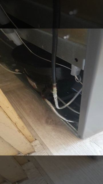 Холодильник Indesit TIA 14 - краткий обзор