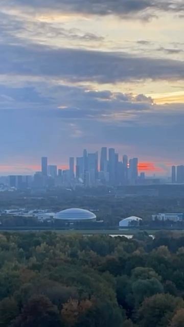 Сегодня был невероятный рассвет в Крылатском, Кунцево и окрестностях ❤️