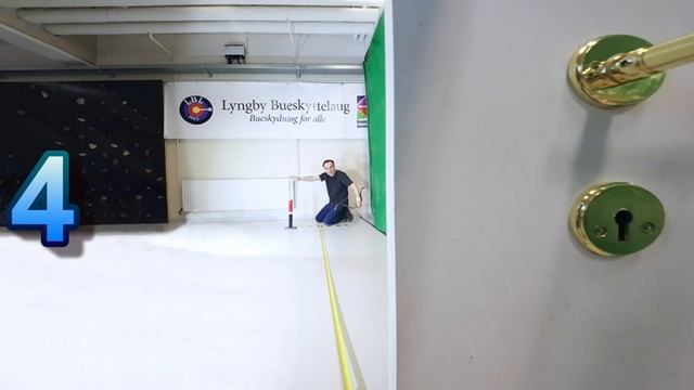 Стрельба из лука через замочную скважину