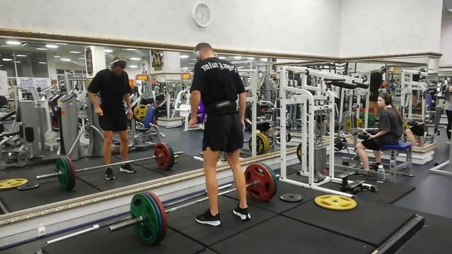 Силовая тренировка становая в классике проходка до 160 на раз + станочки на спину 20250929210841