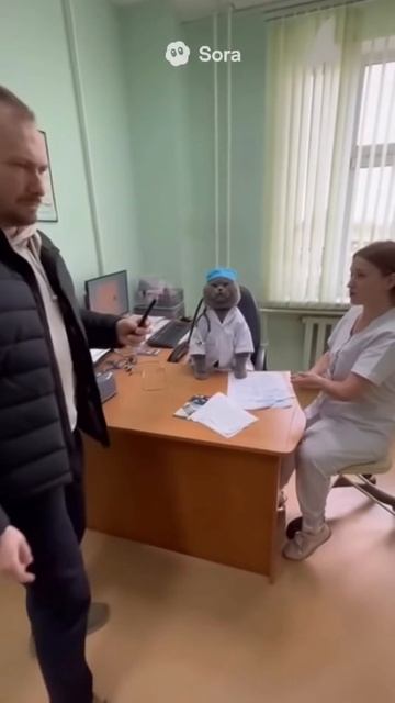 Кот доктор 😂😂😂