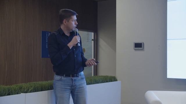 МЭФ-2023: Роль иностранных валют в российской экономике. Олег Комолов, Финансовый университет