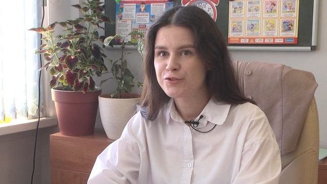 Учитель английского языка во 2й школе (01.10.25)