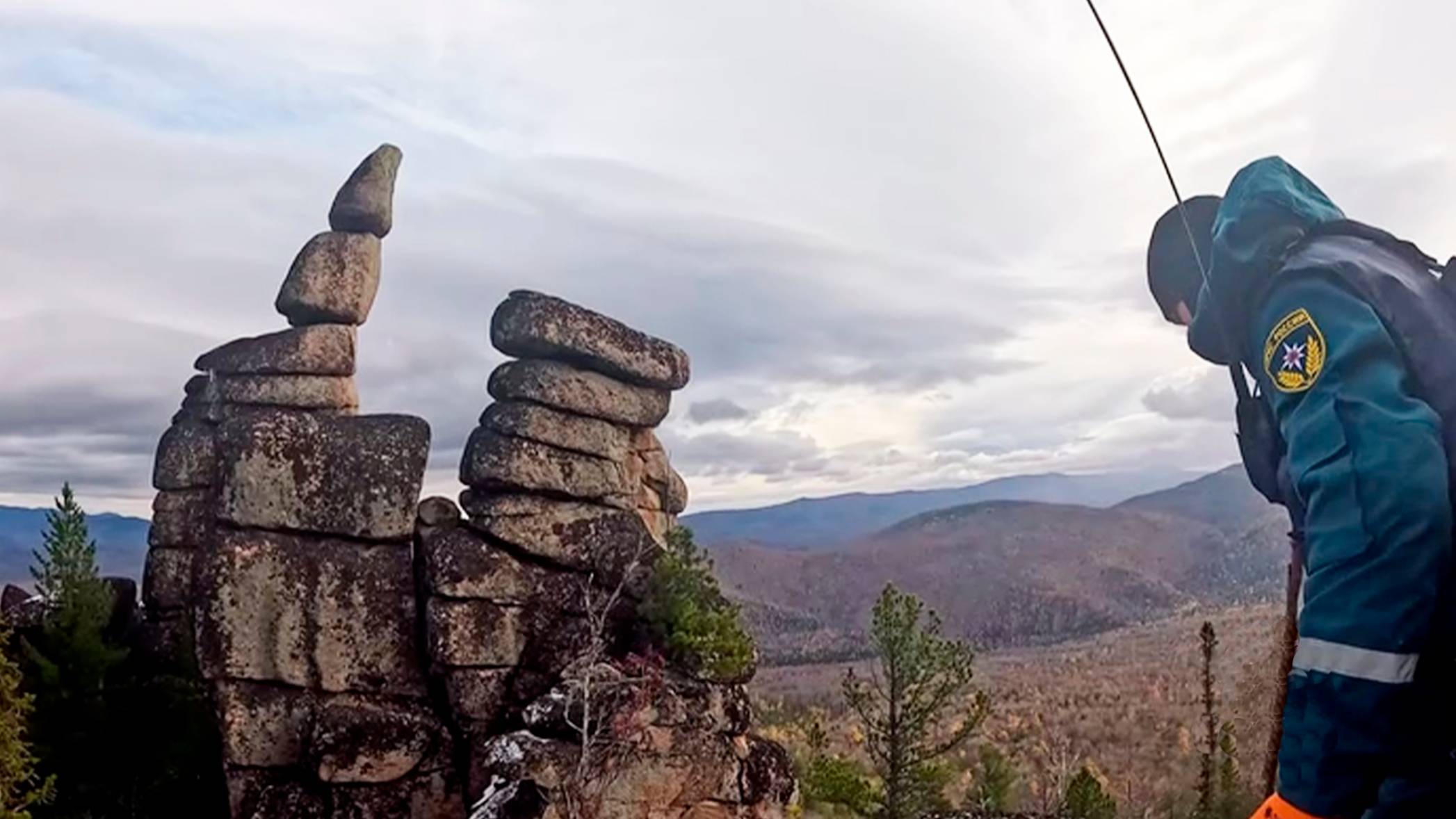 СК России возбудил уголовное дело о пропаже семьи с ребенком в лесу Красноярского края
