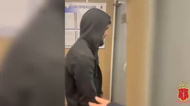 ⚡Задержан боец мма из Дагестана совершивший публичный намаз и ударивший прохожего