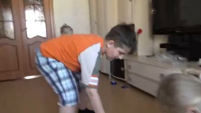 ВЛОГ Едем в гости к родственникам Заехали в сад проверить рабочих [get-save.com]