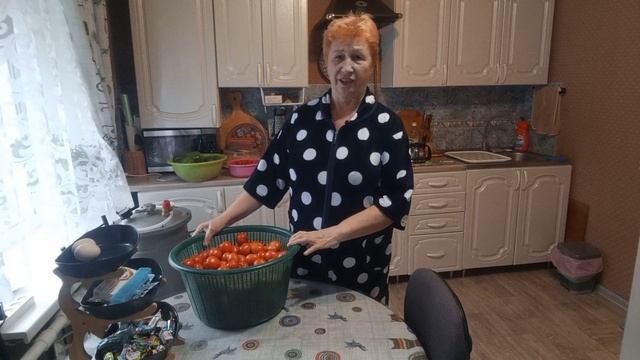 Осенние будни пенсионеров.