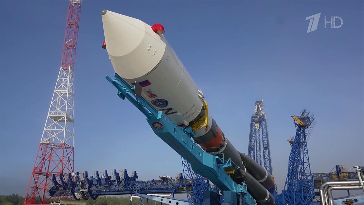 Владимир Путин поздравил Космические войска России с профессиональным праздником