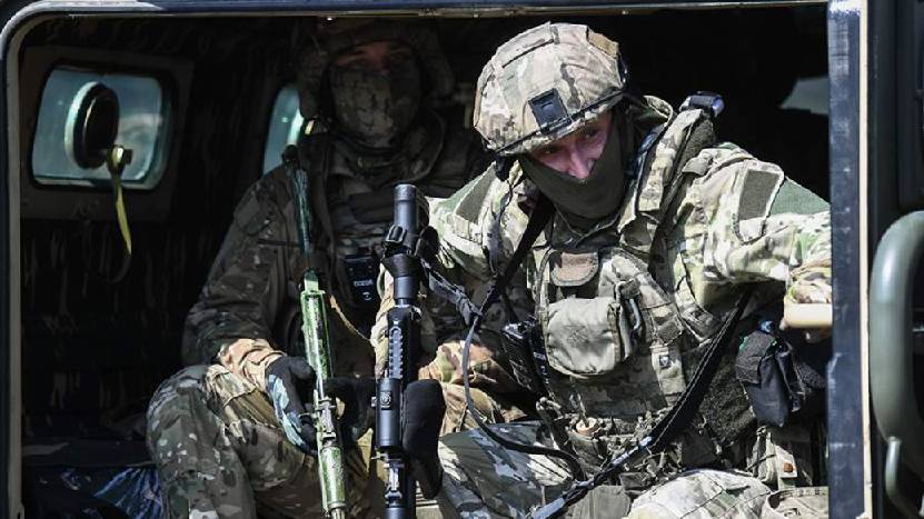 Российский мотострелок 17 часов вел бой против 12 боевиков ВСУ