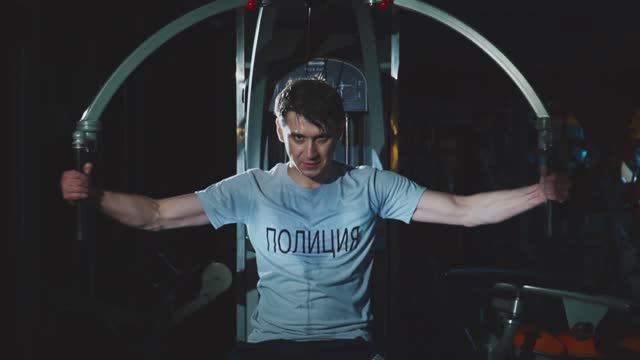 Реклама работы в полиции.