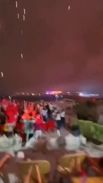 Шоу дронов пошло неправильно.