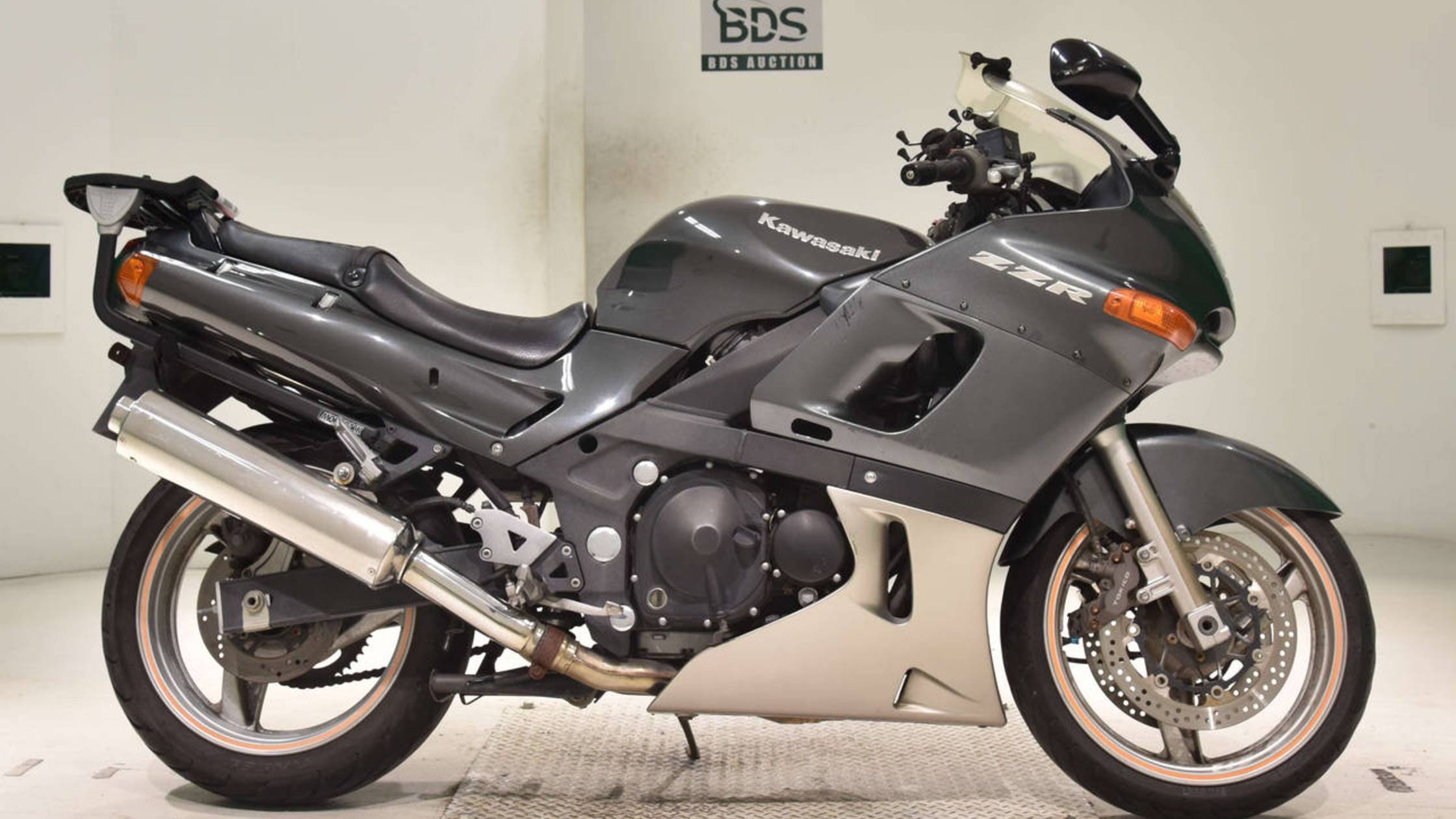 KAWASAKI ZZ-R400 - ZX400N-044495