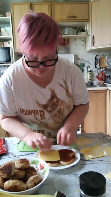 Горячие бутерброды давно ни ели