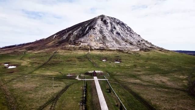 ⚡🔥 «Блогер, который станет триллионером! Народная песня-хит» 💸🎬