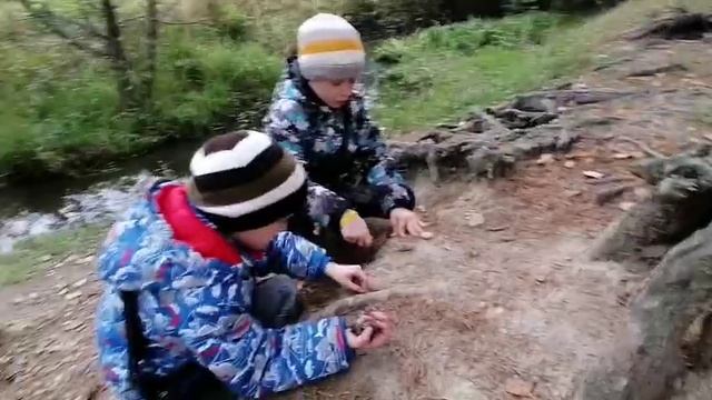 Супер братья в роли археологов