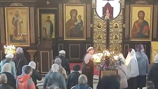 05.10.2025 Божественная Литургия. Воскресенье. Неделя 17-я по Пятидесятнице.