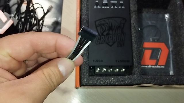 Gryphon Lite 1.500 Сверхкомпактный и при этом стабильный усилитель для сабвуфера для рено