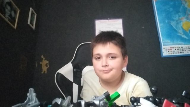 тут что призраки