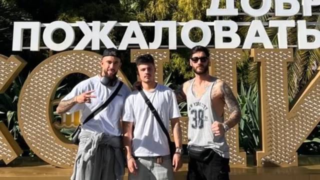 💕 Сергей Хорошев застрял на сутки в поезде, пока остальные командированные развлекаются| Новости Д