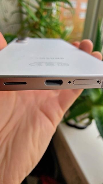 SAMSUNG GALAXY S25 FE