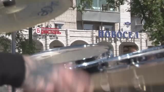 Девушка в платье из ситца - Запрещенные барабанщики