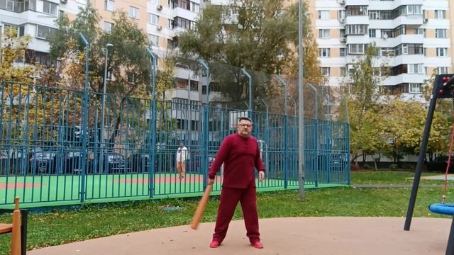 Упражнения с атлетическими булавами весом 2.1 кг (11)