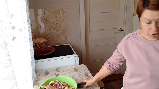 Воскресное утро - выпал снег ❄️/ Он в сарае - я на кухне!