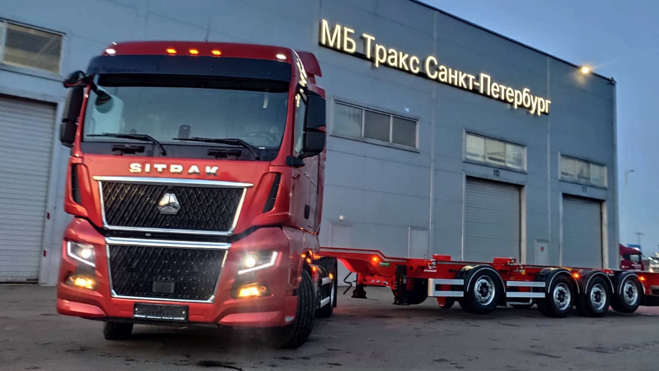 Grunwald  - универсальный полуприцеп контейнеровоз. Усиленные оси, 1 и 4 - подъемные. Надежно!