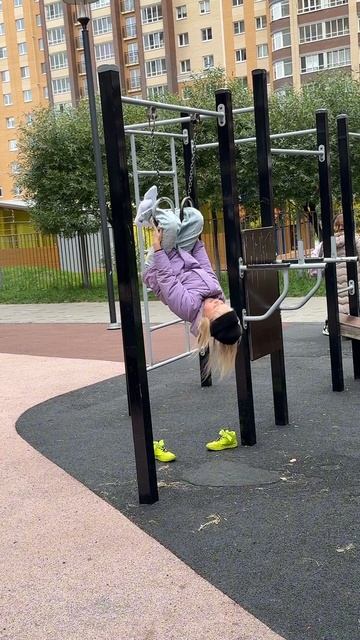 Когда все кругом говорят, что ты должен быть понимающим, детей загореть ругать нельзя….