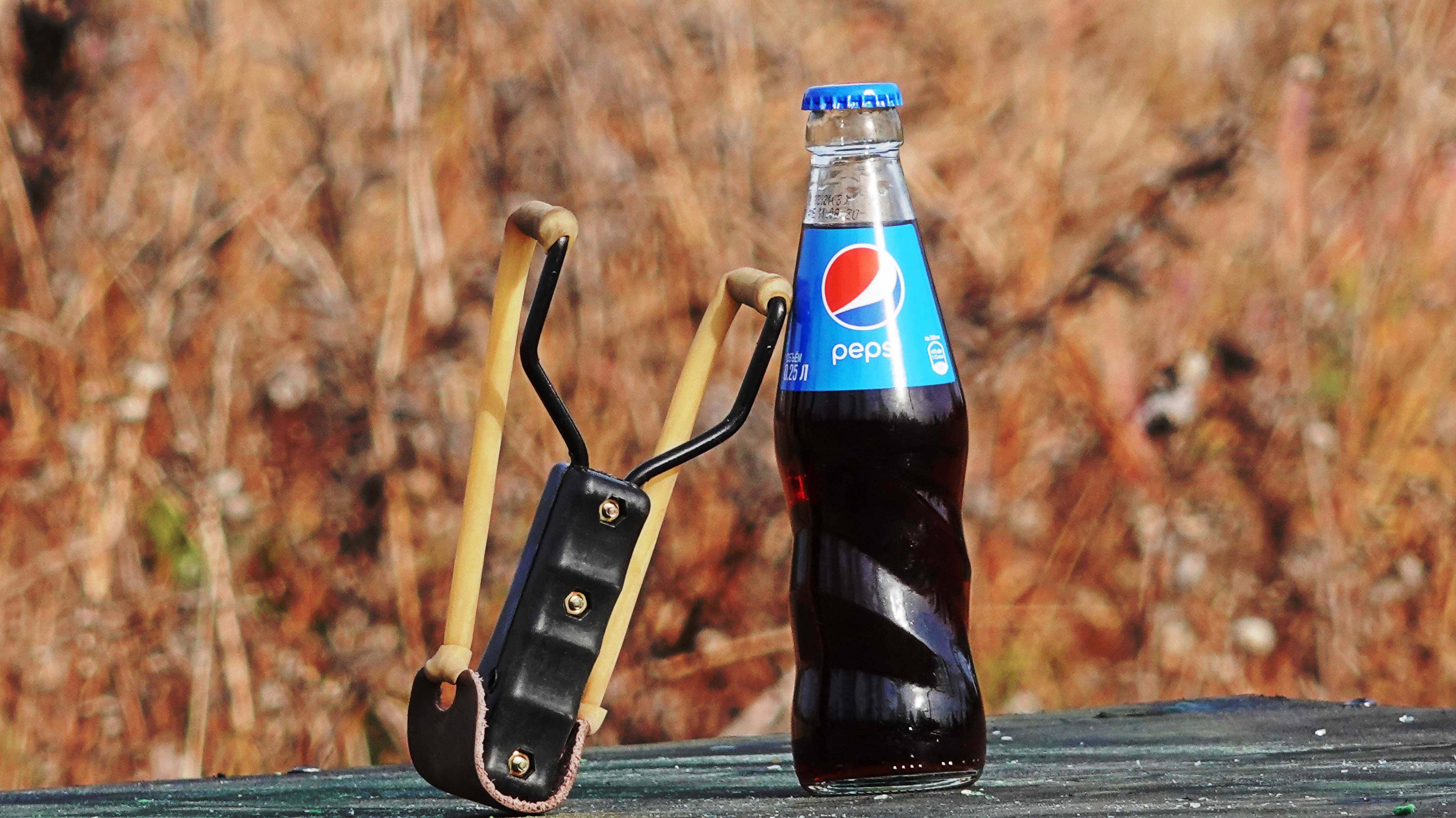 Золотая ваза