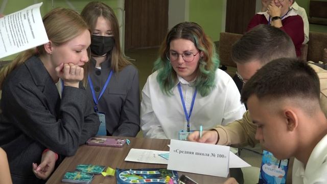 2025-10-АтомТВ-Железногорск-КосмическаяИдея-ИграВГимназии91