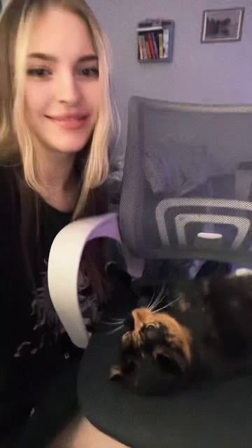 Моя вторая половинка 🐈🩷