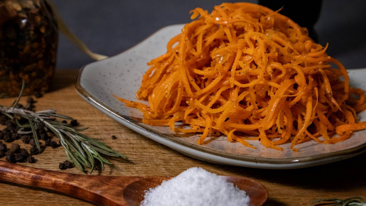 Морковка по-корейски