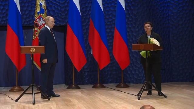 Владимир Путин вручил пензенскому учителю Светлане Степановой знак отличия  «За наставничество»