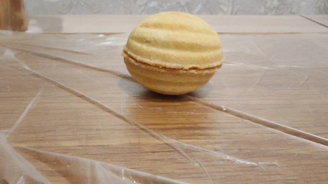 Орешки из вареной сгущенки получилось очень вкусно
