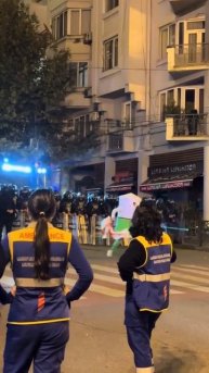 Протестун в Грузии. Нужно применить дихлофос. 😁