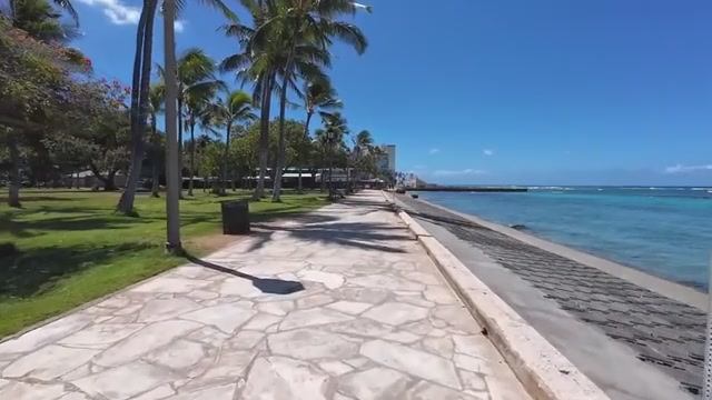 Walking-Tour-The-Streets-and-Beaches-of-Waikiki-HAWAII-PEOPL