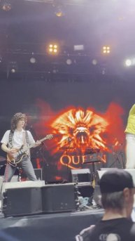 10 We are the Champions - 1