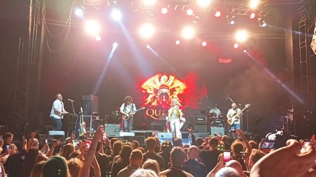 10 We are the Champions - 32