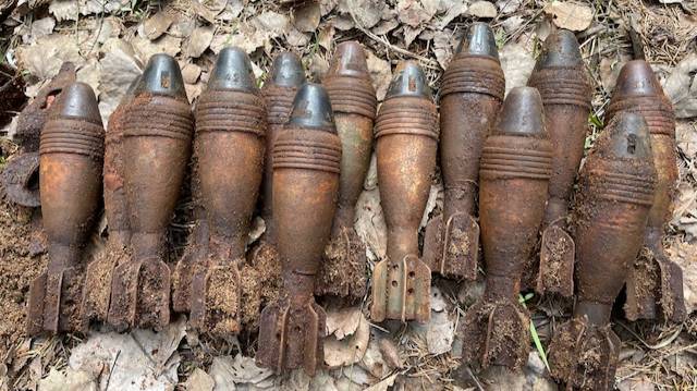 Коп по войне. Раскопади блиндаж с боезапасом..