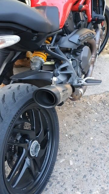 Выхлоп SC project на Ducati