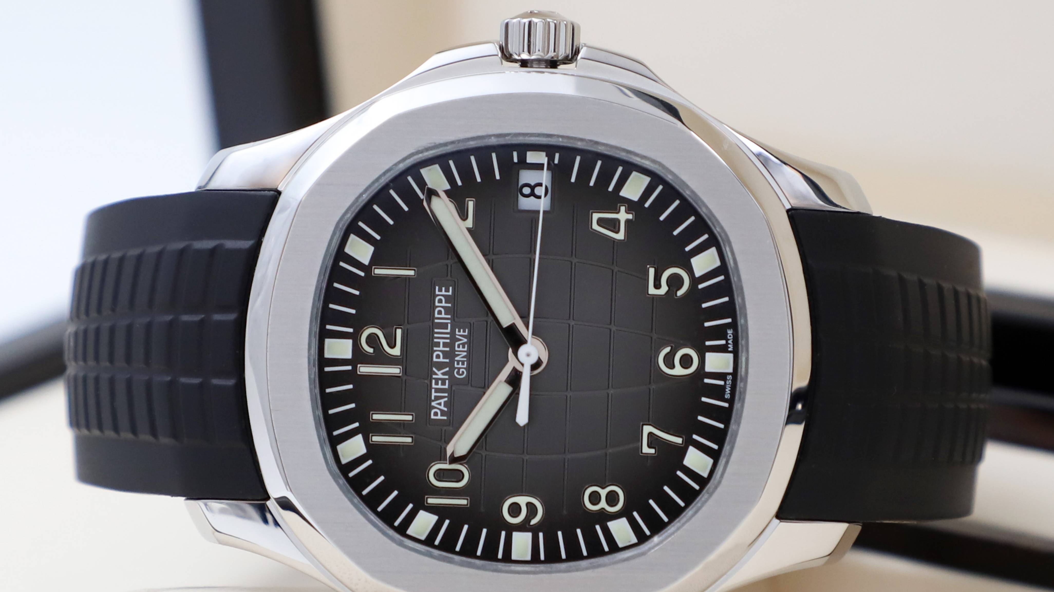 Patek Philippe Aquanaut 40 mm 5167A-001