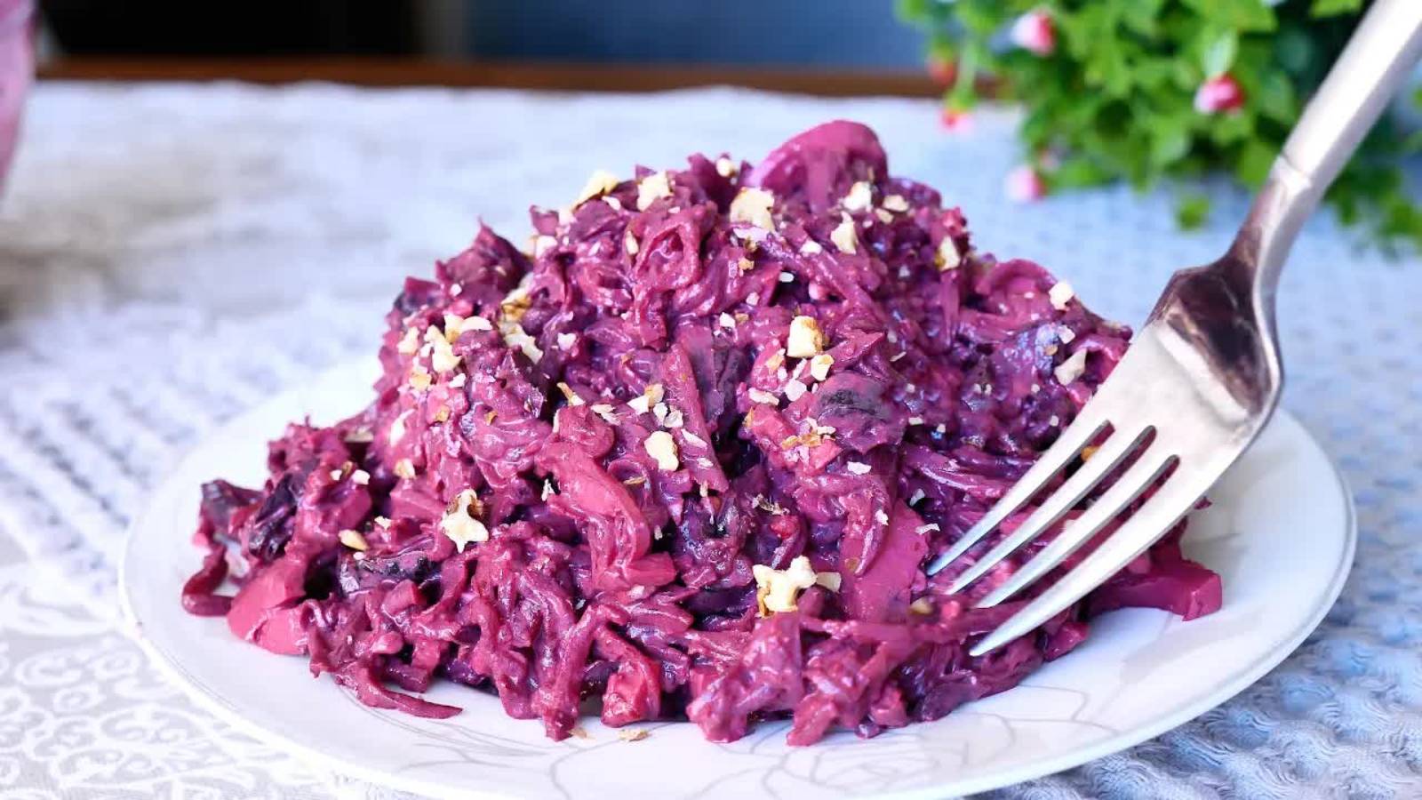 Очень вкусный САЛАТ из свеклы за 5 минут в грузинском стиле! Все спрашивают, как готовлю этот салат