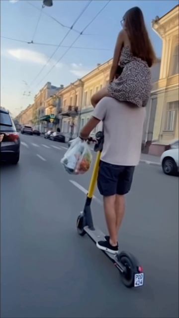 В моем городе самые наглые самокатчики 🙄