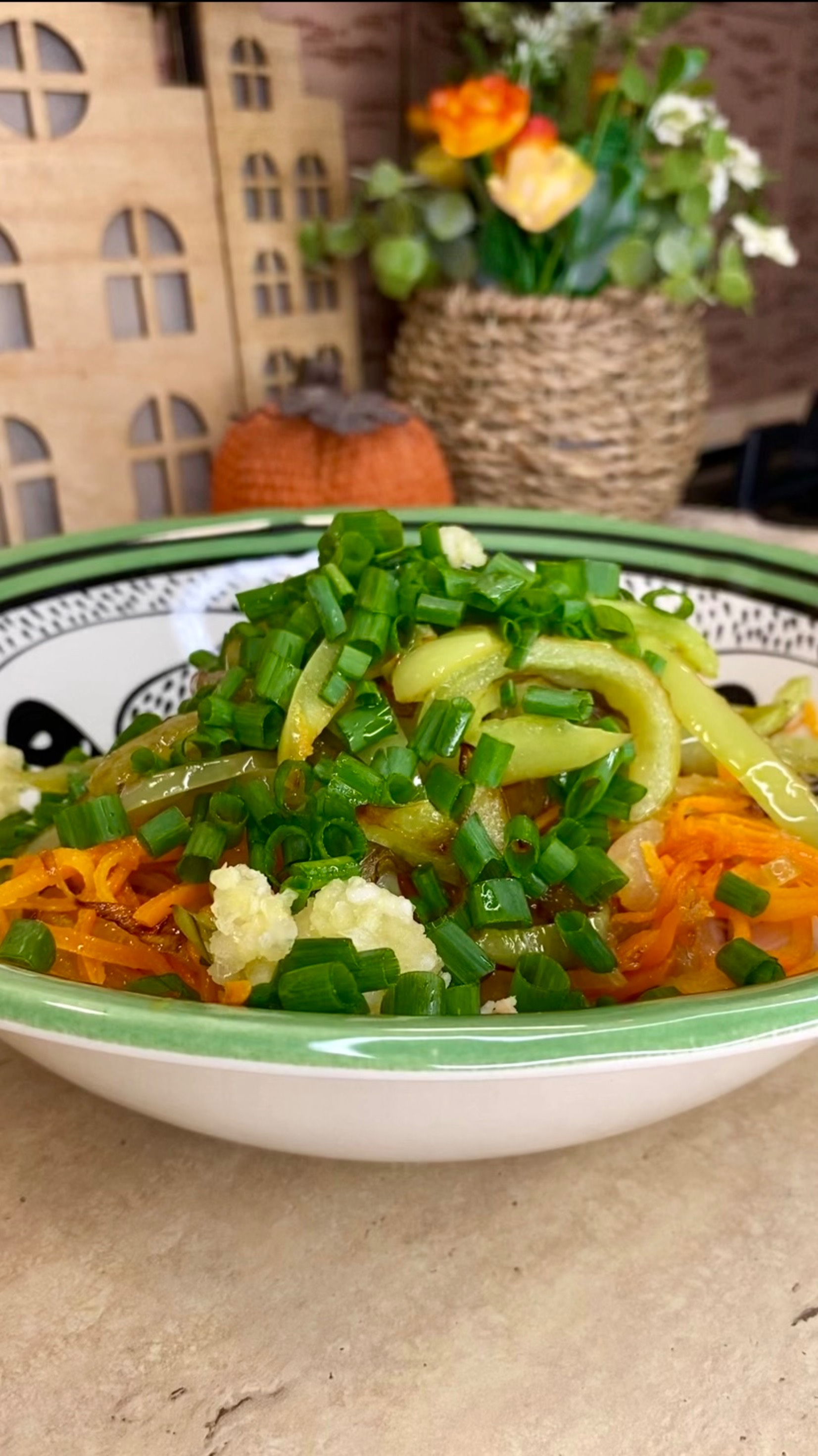 Сытный салатик с куриной грудкой 🥗