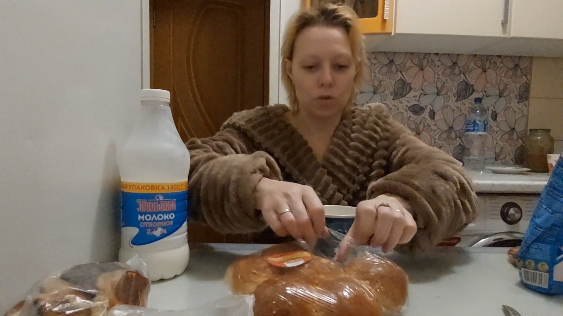 Мукбанг ужин ранний 💩 как бы трон не разнести!
