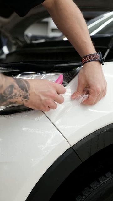 Оклейка фар бронепленкой на KIA Sorento  #оклейкаавто #ppfprotection #полиуретан #ppf