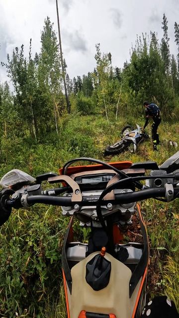 Husqvarna 2t вымотала парня на гонке🤯🤯🤯