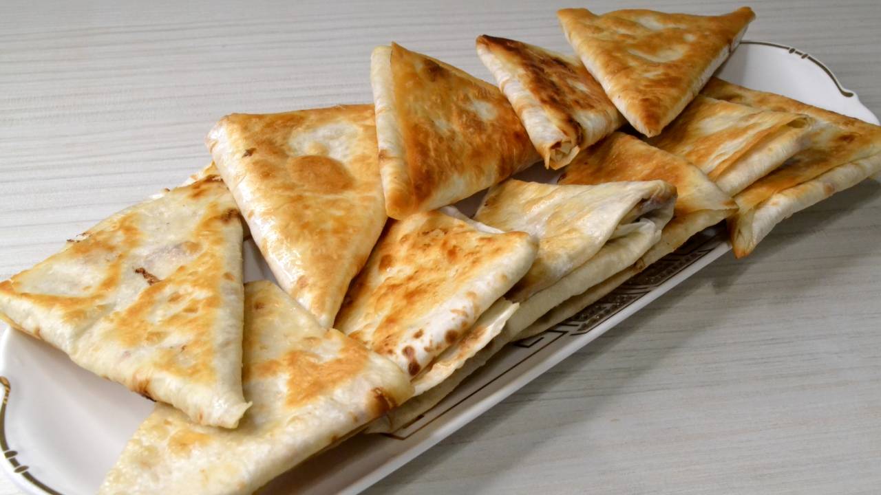 Лаваш с творогом и укропом